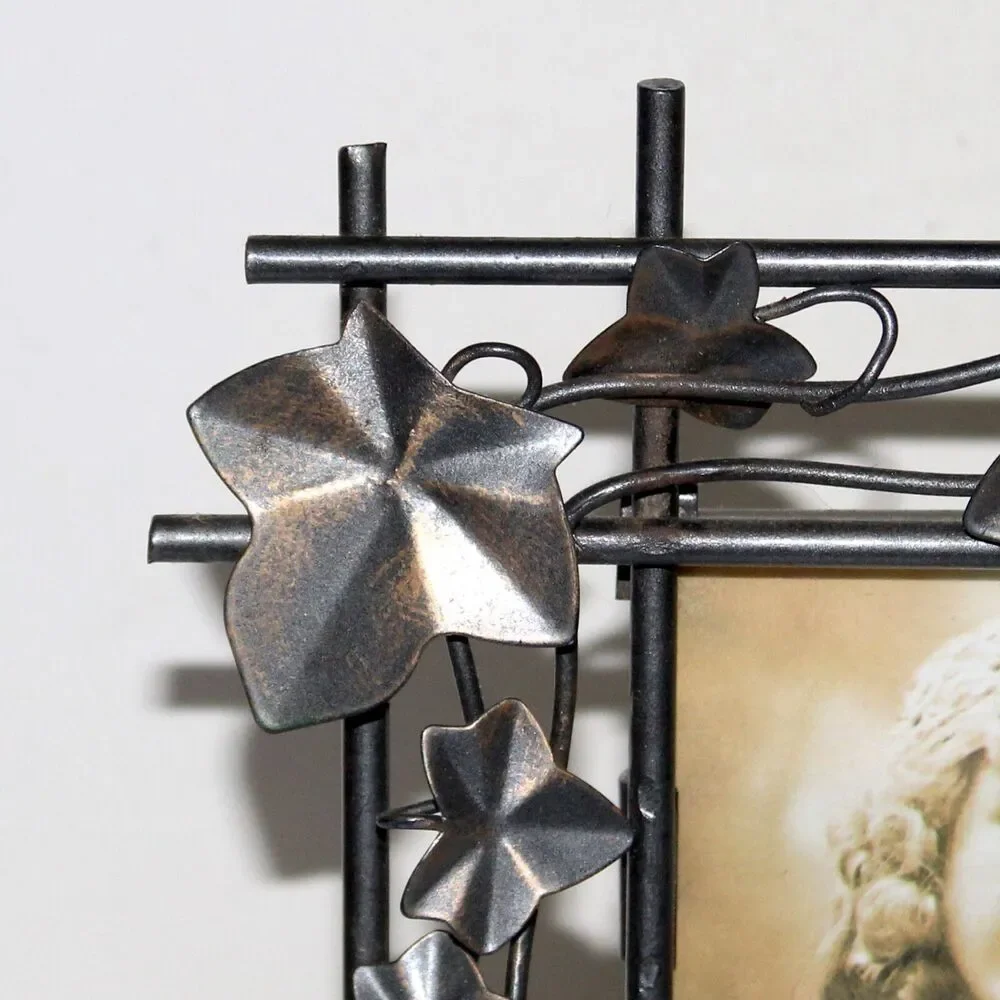 Hermitage Pottery Metal Ivy Leaf Vine Photo Frame vintage floral garden bronze